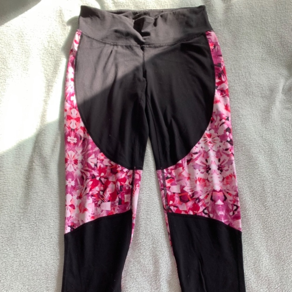 C9 pink patterned leggings